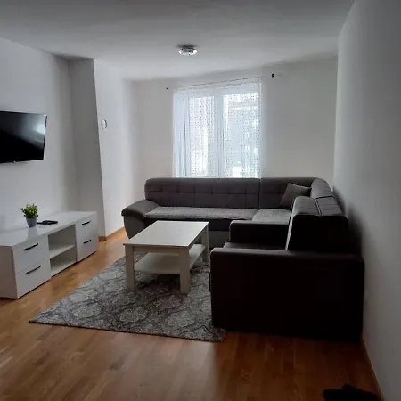 アパート Apartman